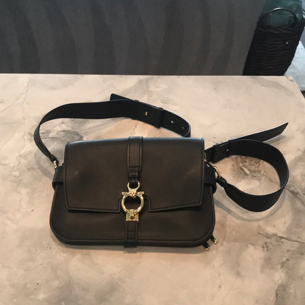 Salvatore Ferragamo Fiore Black Calfskin Handbag - Picture 2 of 6